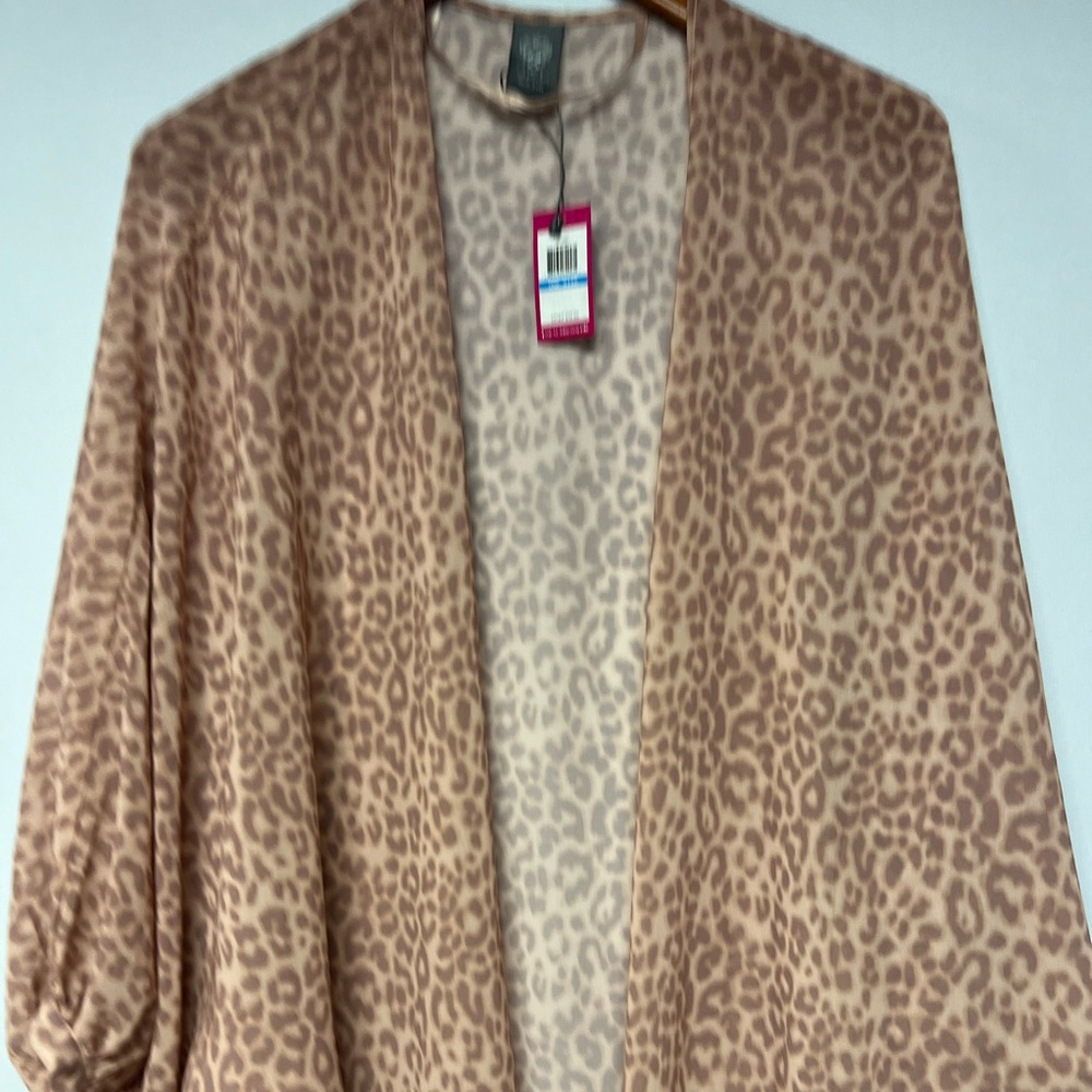 NWT Vince Camuto Kimono. One Size fits all. Leopard Print.